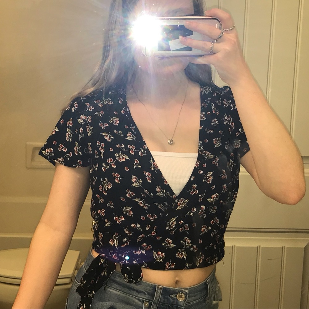 🔆3 FOR 25🔆 patrons of peace blouse